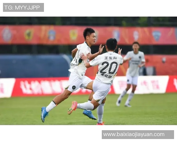 成都飞盘队在世界街舞大赛中以73分稳居积分榜首位